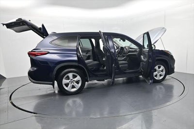 2021 Toyota Highlander LE