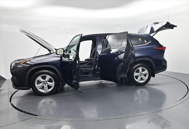 2021 Toyota Highlander LE