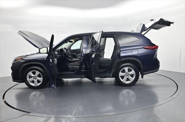 2021 Toyota Highlander LE