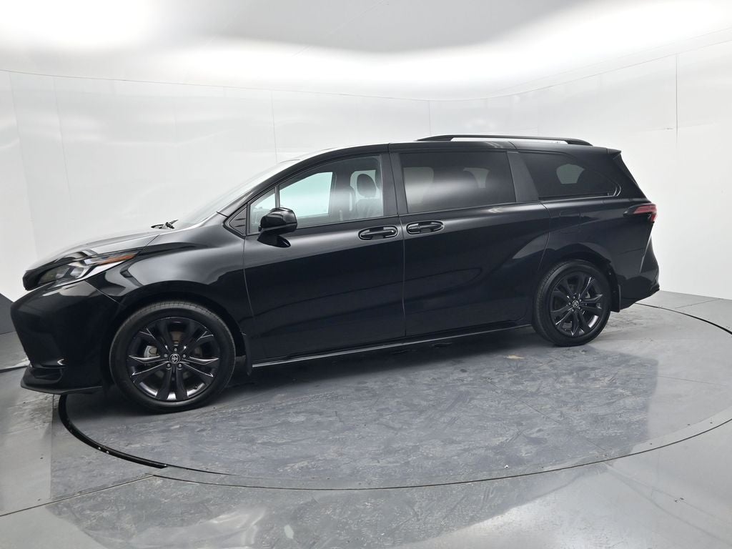 2025 Toyota Sienna XSE 7 Passenger