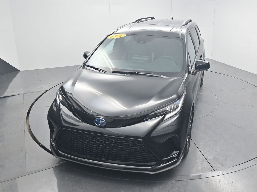 2025 Toyota Sienna XSE 7 Passenger