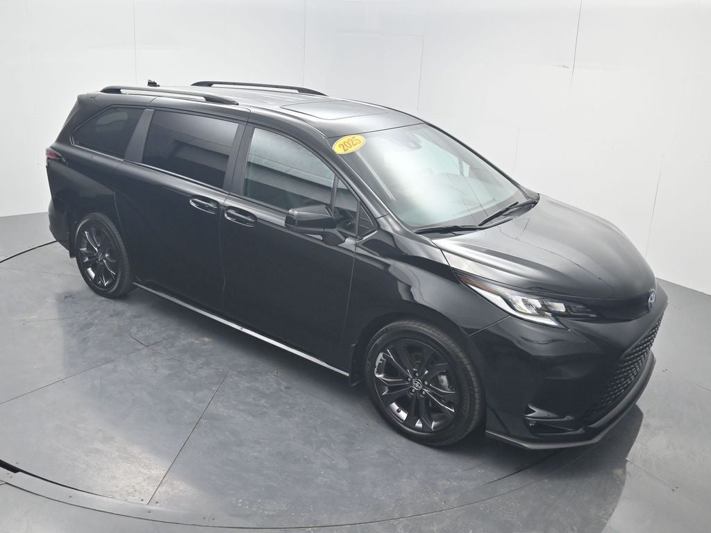 2025 Toyota Sienna XSE 7 Passenger