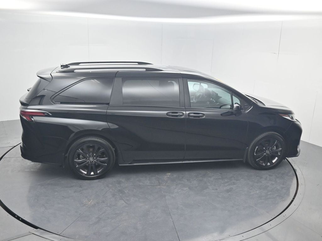 2025 Toyota Sienna XSE 7 Passenger