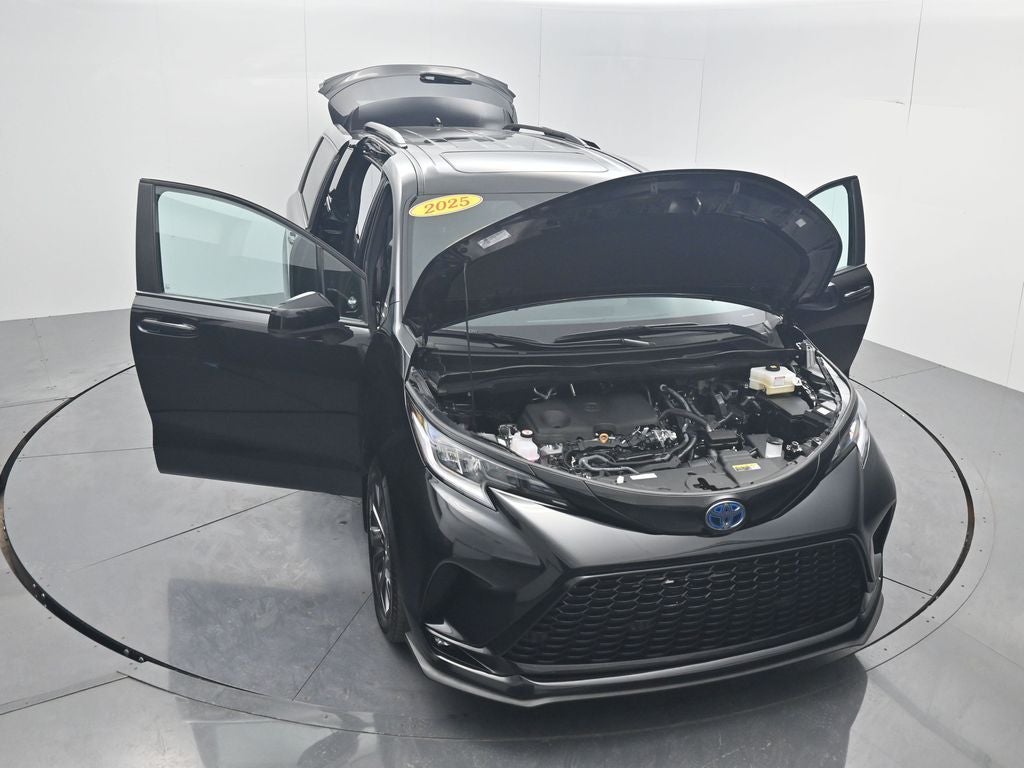 2025 Toyota Sienna XSE 7 Passenger