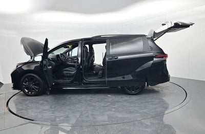 2025 Toyota Sienna XSE 7 Passenger