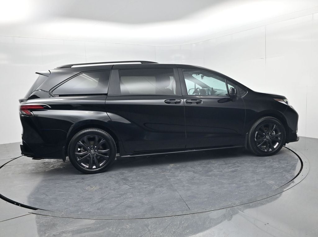 2025 Toyota Sienna XSE 7 Passenger