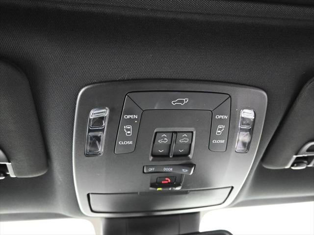 2025 Toyota Sienna XSE 7 Passenger