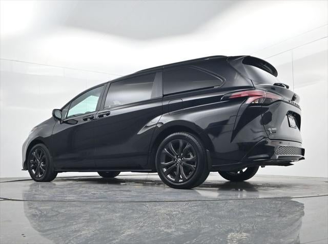 2025 Toyota Sienna XSE 7 Passenger