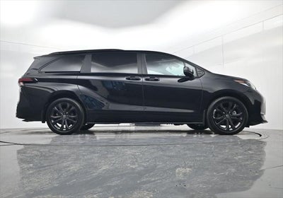 2025 Toyota Sienna XSE 7 Passenger