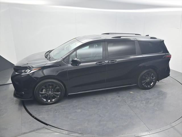 2025 Toyota Sienna XSE 7 Passenger