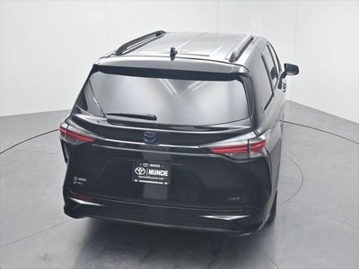 2025 Toyota Sienna XSE 7 Passenger