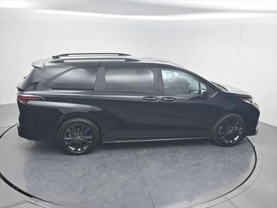 2025 Toyota Sienna XSE 7 Passenger
