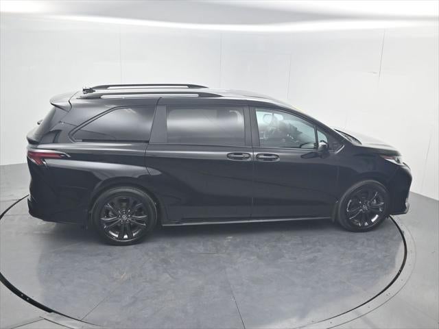 2025 Toyota Sienna XSE 7 Passenger