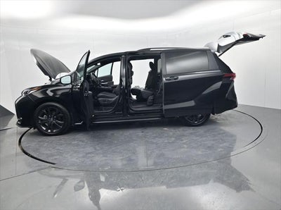 2025 Toyota Sienna XSE 7 Passenger