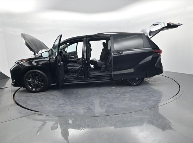 2025 Toyota Sienna XSE 7 Passenger
