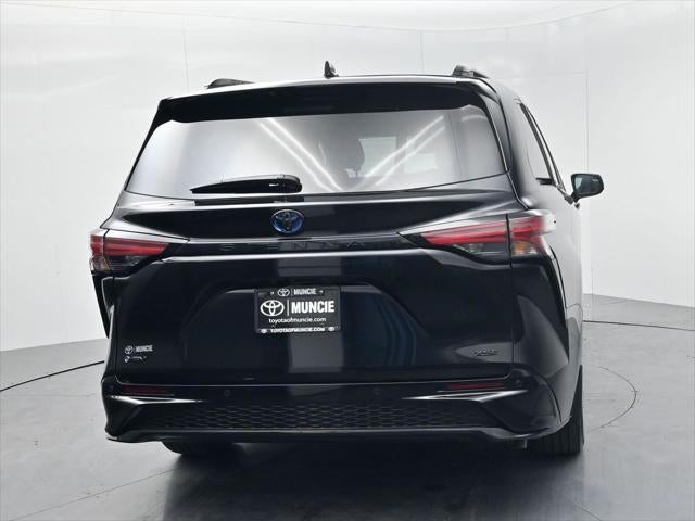 2025 Toyota Sienna XSE 7 Passenger