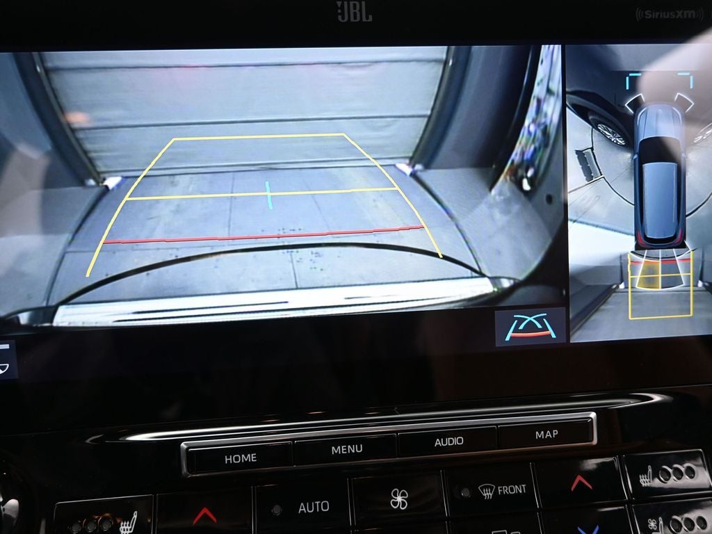 2022 Toyota Highlander Hybrid Platinum