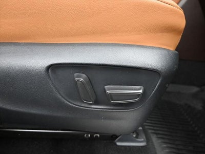 2022 Toyota Highlander Hybrid Platinum