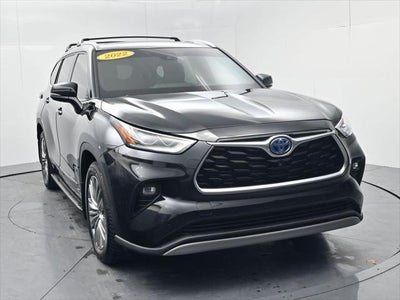 2022 Toyota Highlander Hybrid Platinum