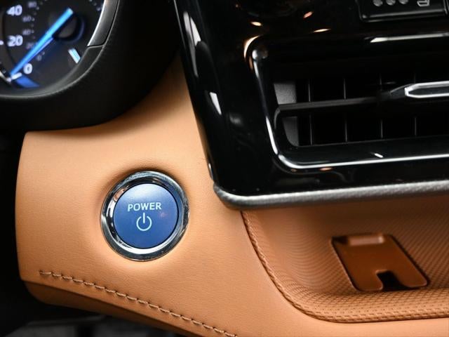 2022 Toyota Highlander Hybrid Platinum