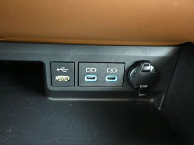 2022 Toyota Highlander Hybrid Platinum