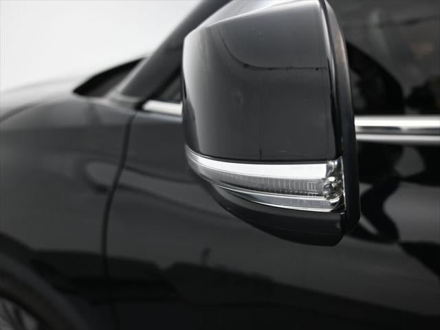 2022 Toyota Highlander Hybrid Platinum