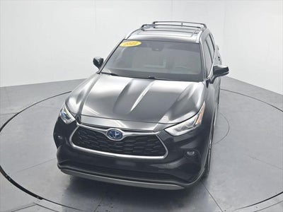 2022 Toyota Highlander Hybrid Platinum