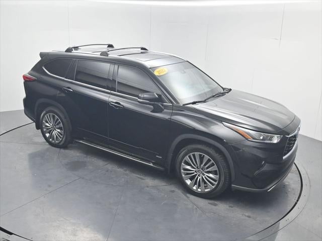 2022 Toyota Highlander Hybrid Platinum