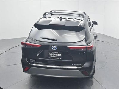 2022 Toyota Highlander Hybrid Platinum