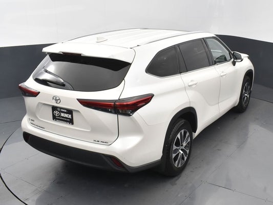 2020 Toyota Highlander XLE in Richmond, KY - Gates Auto Family
