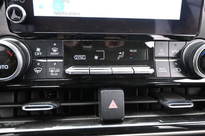 2024 Toyota Highlander Hybrid XLE