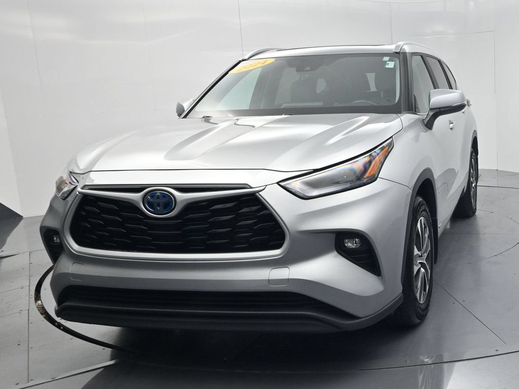 2024 Toyota Highlander Hybrid XLE