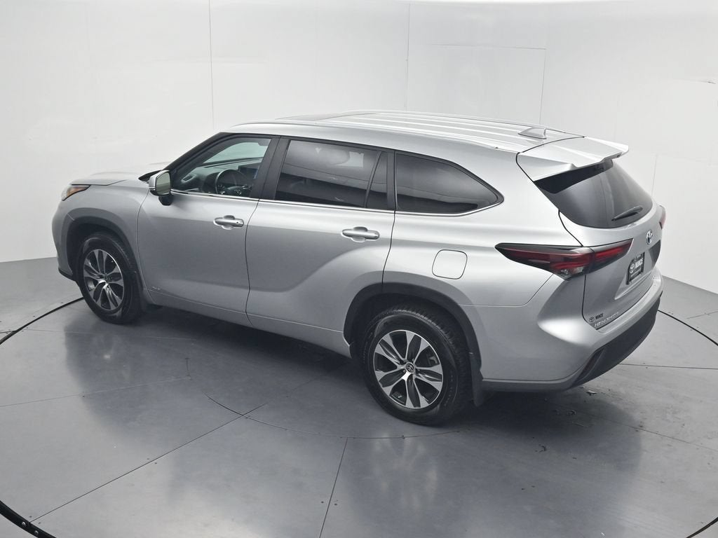 2024 Toyota Highlander Hybrid XLE
