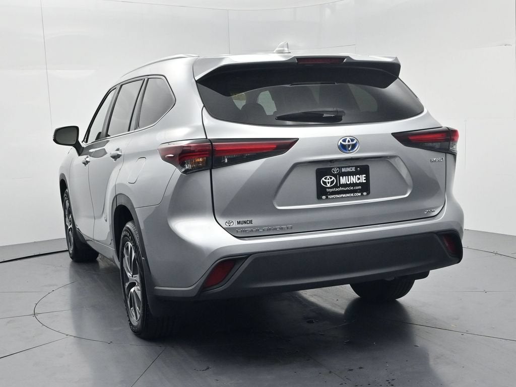 2024 Toyota Highlander Hybrid XLE