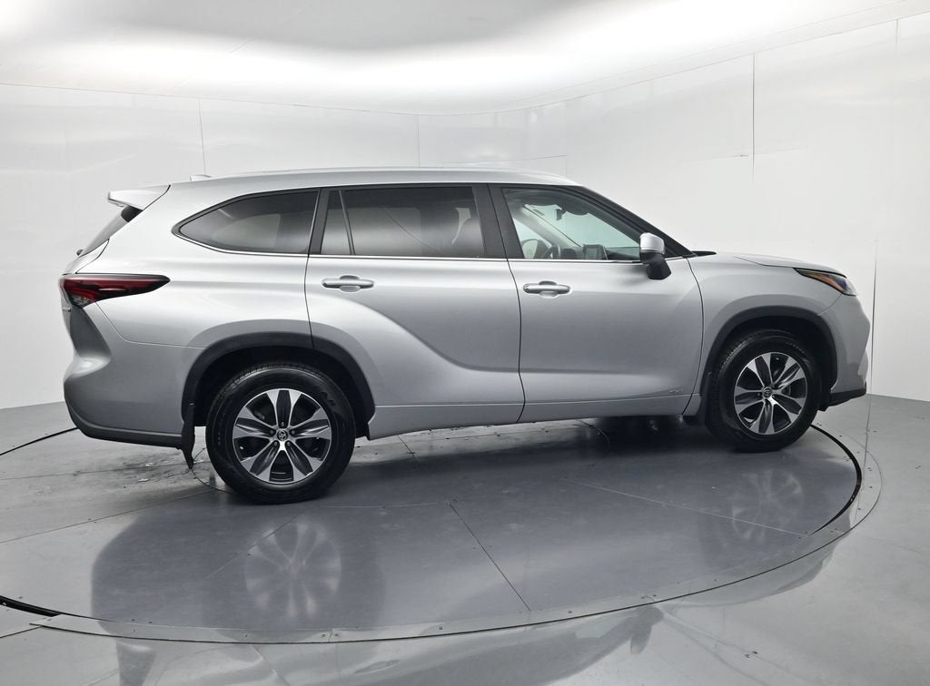 2024 Toyota Highlander Hybrid XLE