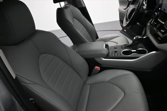 2024 Toyota Highlander Hybrid XLE