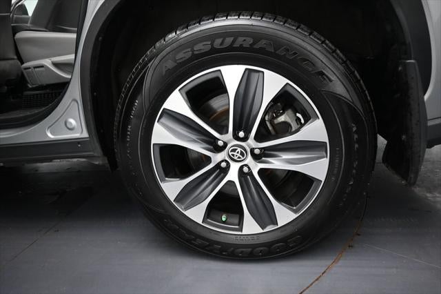 2024 Toyota Highlander Hybrid XLE