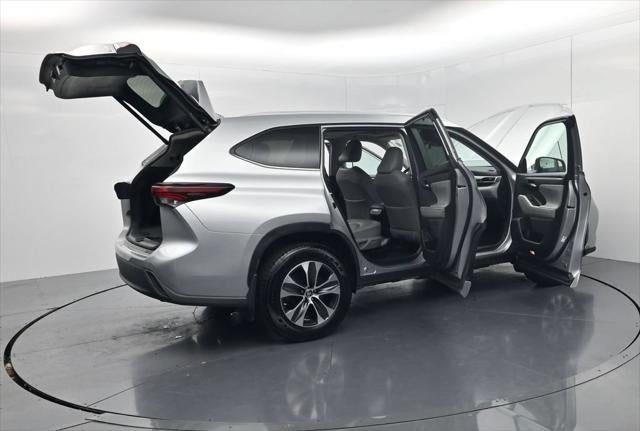 2024 Toyota Highlander Hybrid XLE