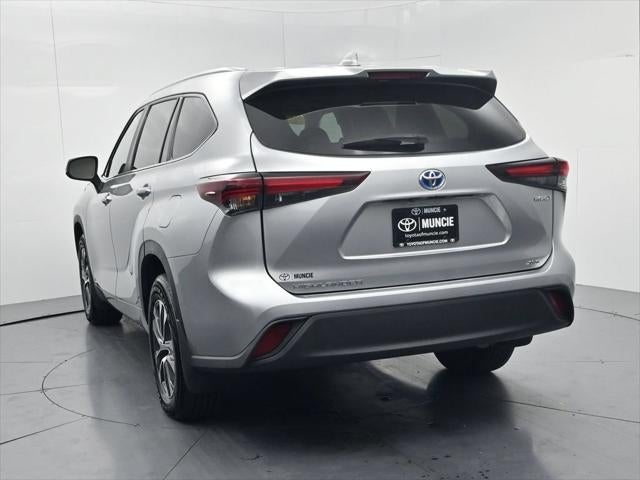 2024 Toyota Highlander Hybrid XLE