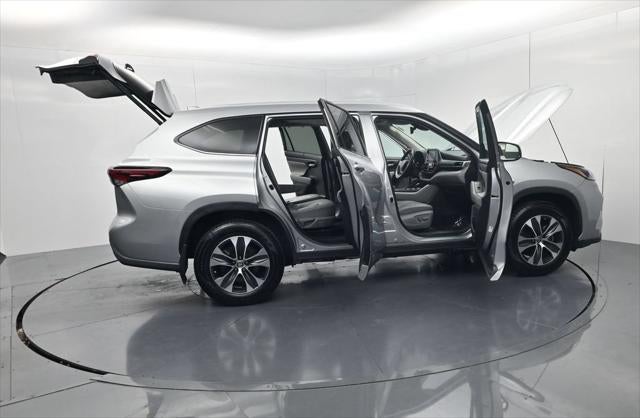 2024 Toyota Highlander Hybrid XLE