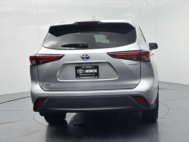 2024 Toyota Highlander Hybrid XLE