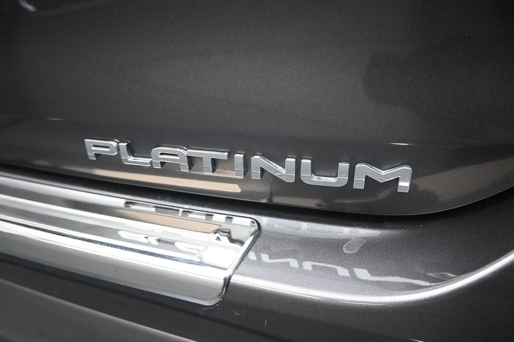 2024 Toyota Highlander Platinum