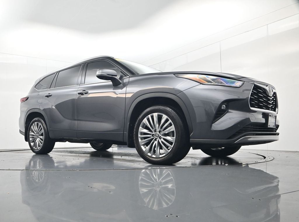2024 Toyota Highlander Platinum