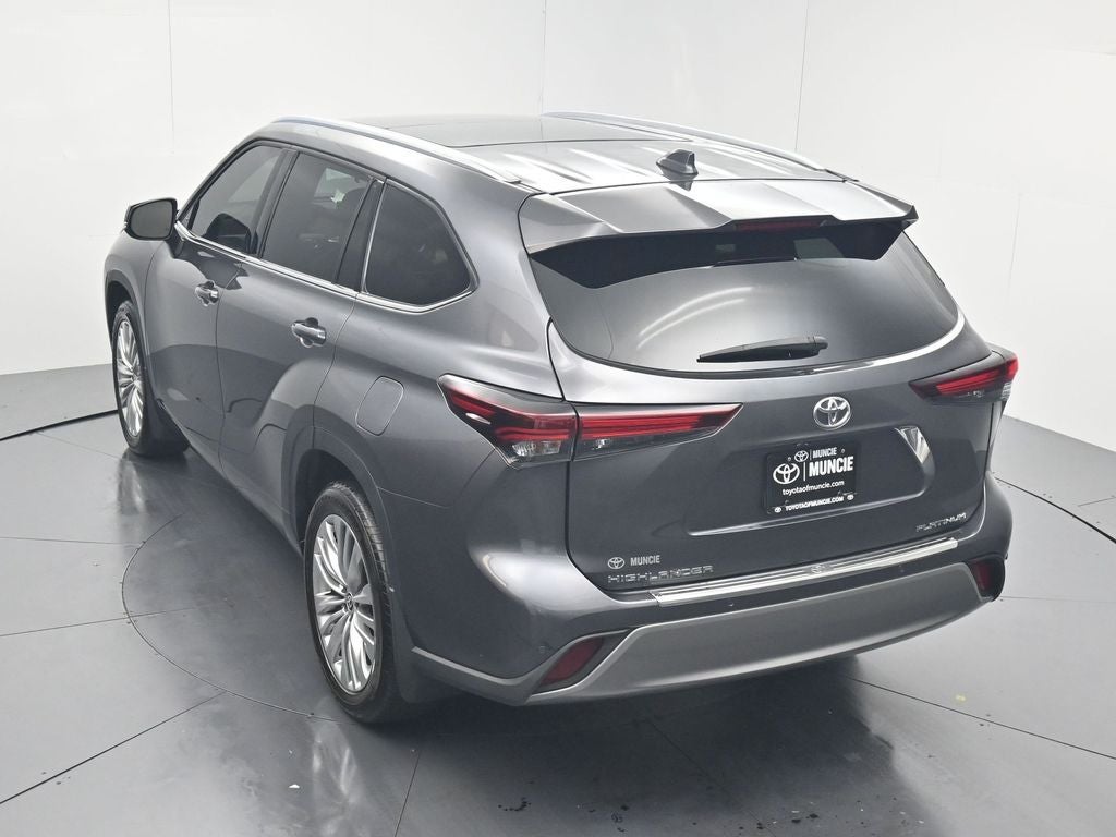 2024 Toyota Highlander Platinum