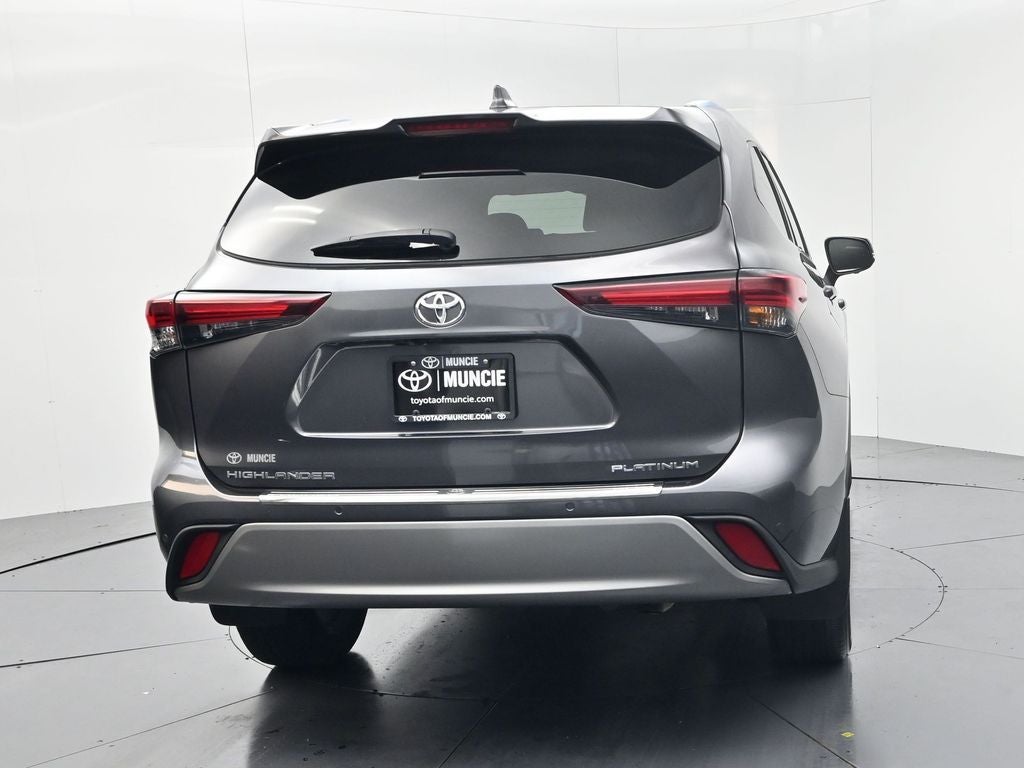 2024 Toyota Highlander Platinum