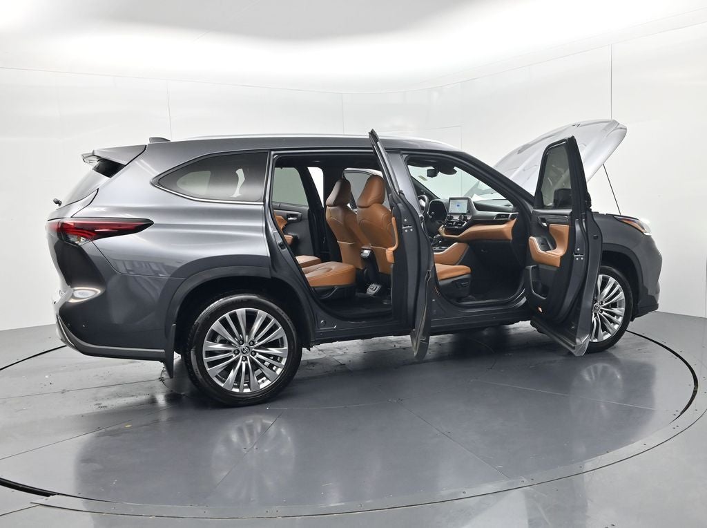 2024 Toyota Highlander Platinum