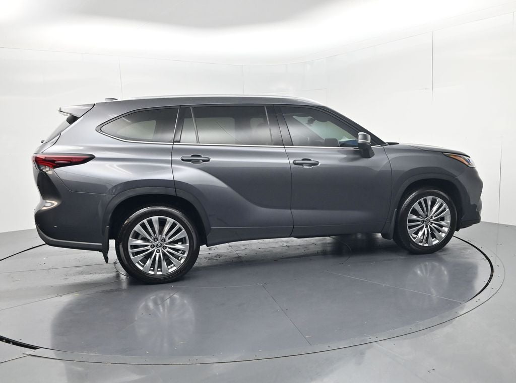 2024 Toyota Highlander Platinum