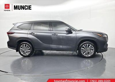 2024 Toyota Highlander Platinum