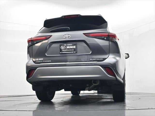 2024 Toyota Highlander Platinum
