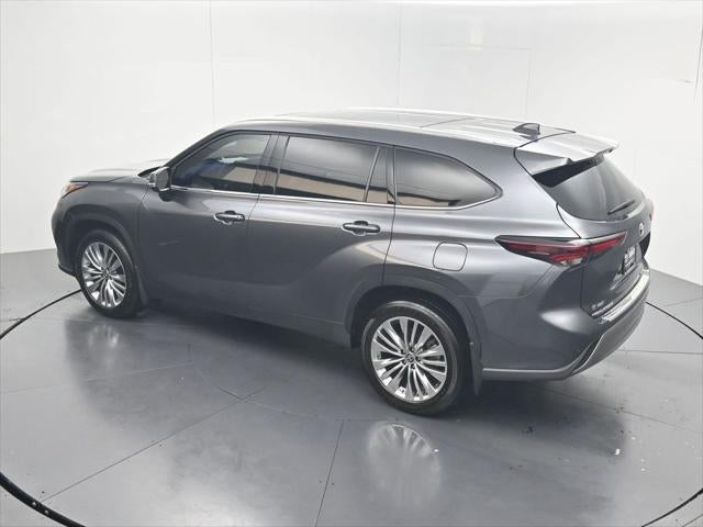 2024 Toyota Highlander Platinum